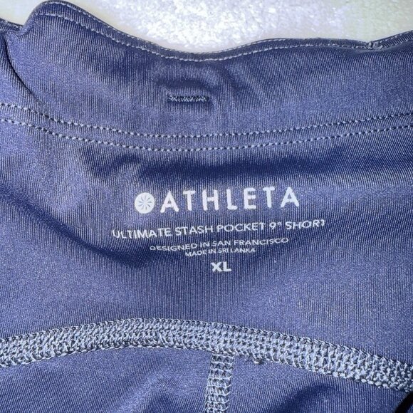 Women's Athleta Ultimate Stash Pocket 9" Inseam Bike Athletic Shorts Size XLarge - Picture 2 of 7